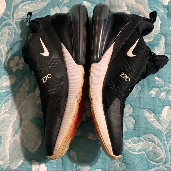 Nike - Picture 4 of 10